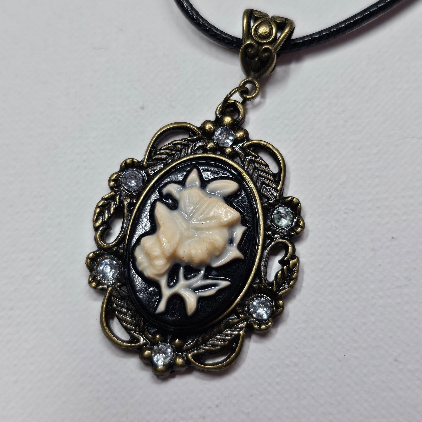 Black and White Flower Cameo Necklace