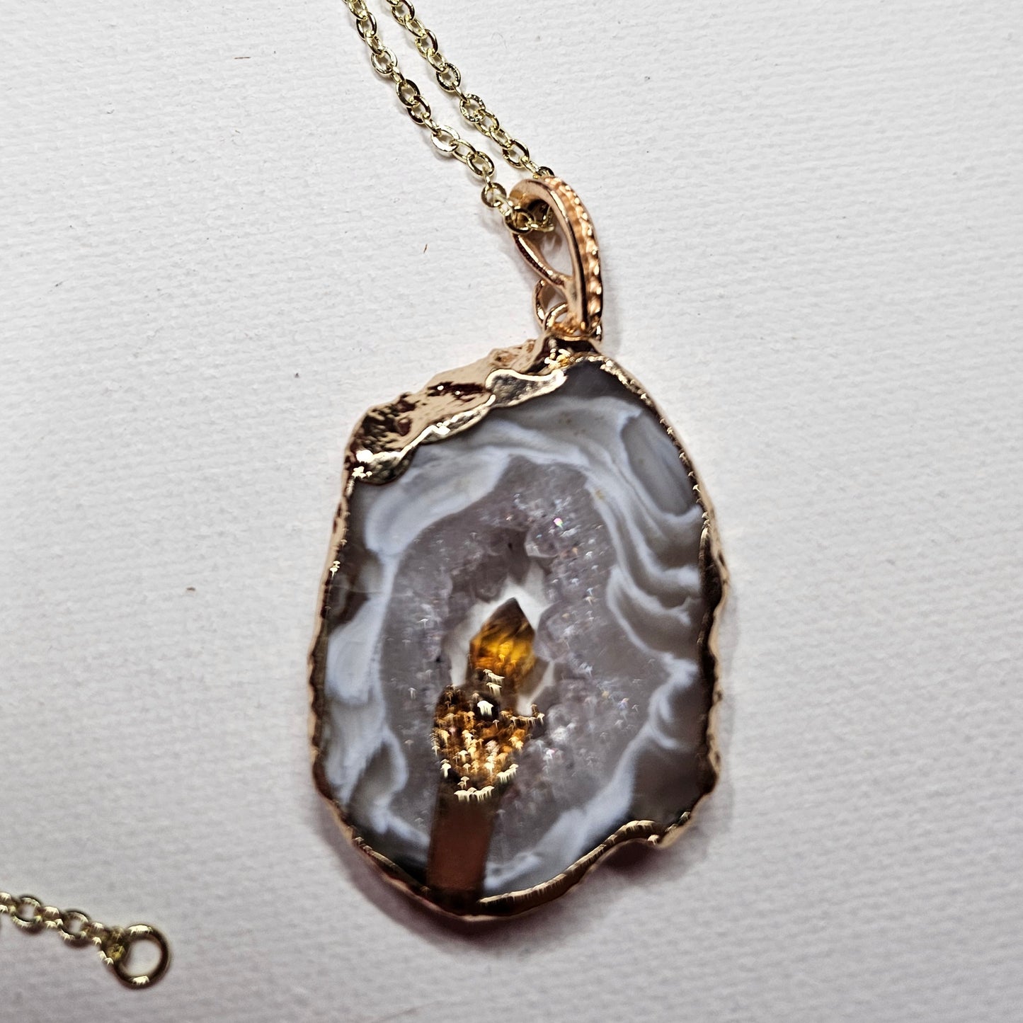 Brown Agate Pendant Necklace