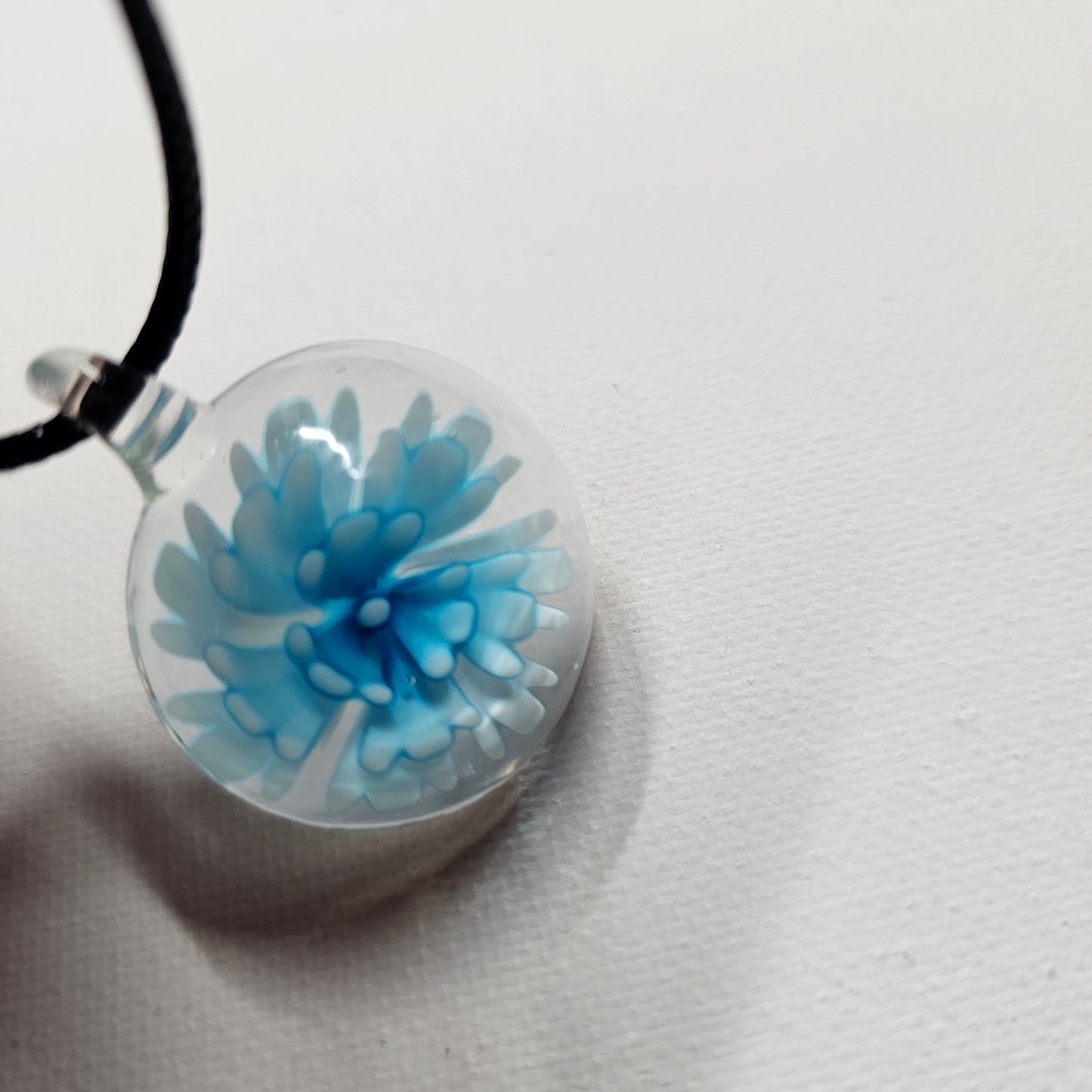 Turquoise-Blue Flower Round Glass Pendant Necklace