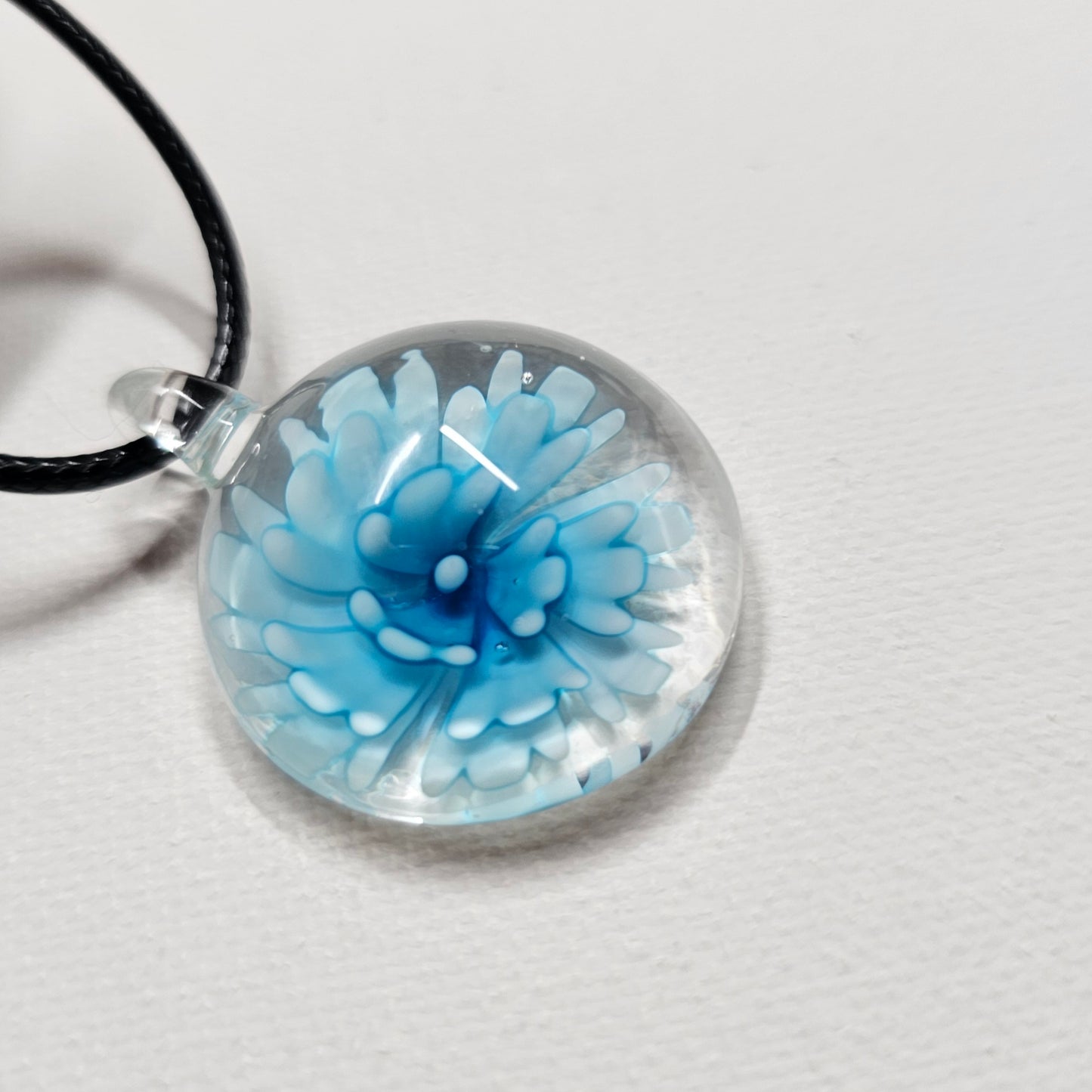 Turquoise-Blue Flower Round Glass Pendant Necklace